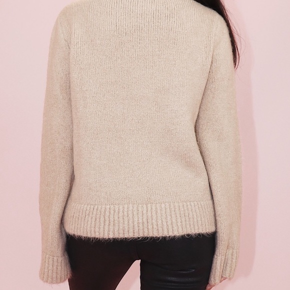 Crybaby fluffy nude knit - Picture 6 of 8